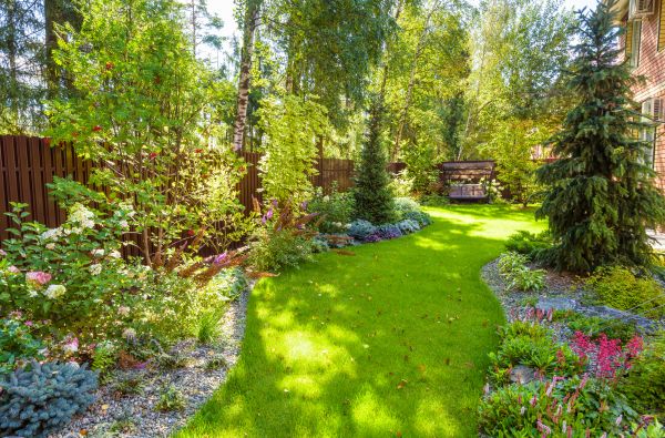 Spring Yard Maintenance in Glen Burnie